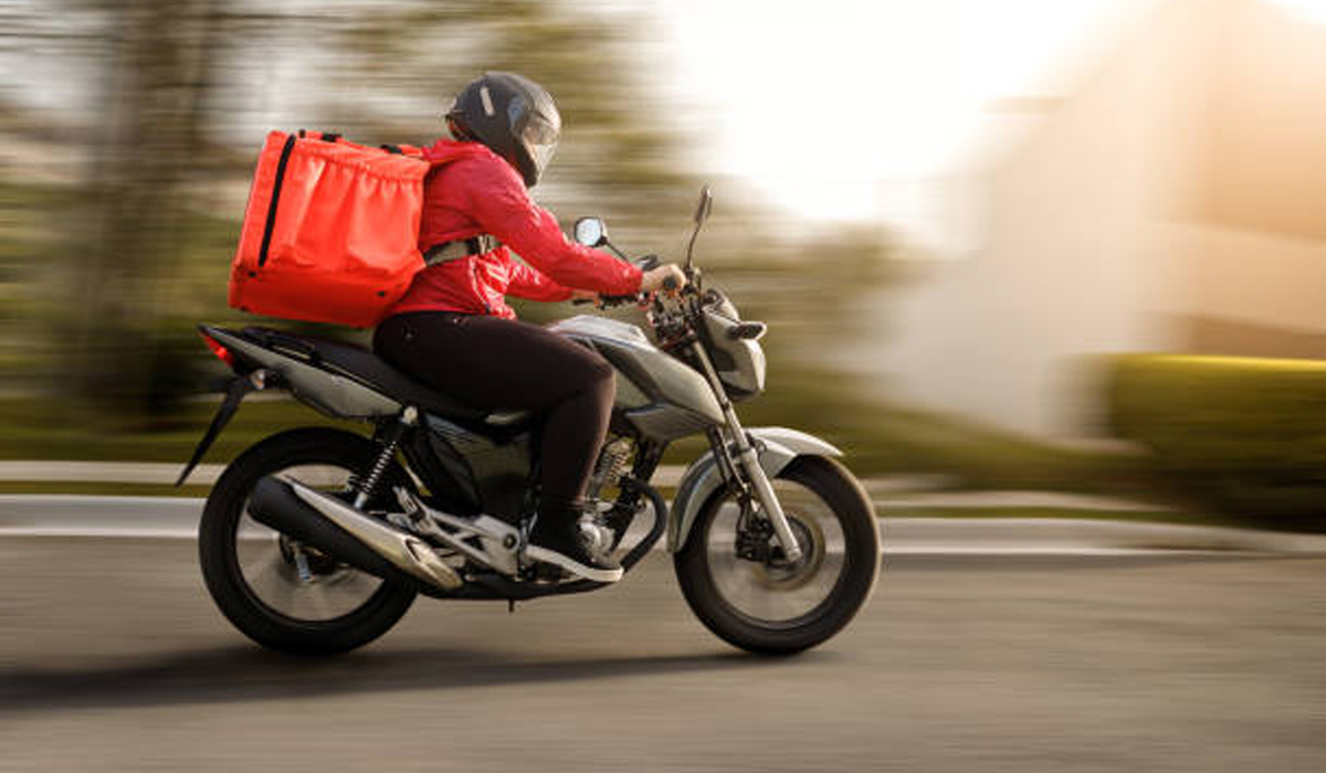 Delivery rider